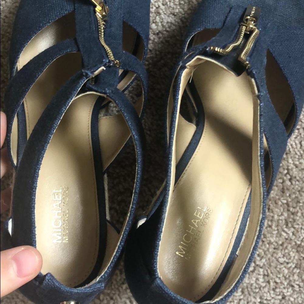 Michael Kors navy wedge size 9 - Picture 5 of 6
